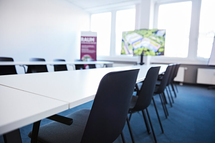 Konferenzraum A in U-Bestuhlung – Close Up